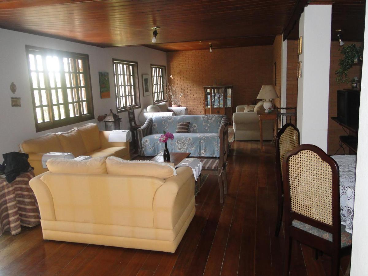 Casa Em Condominio Privado Кампус-ду-Жордау Экстерьер фото